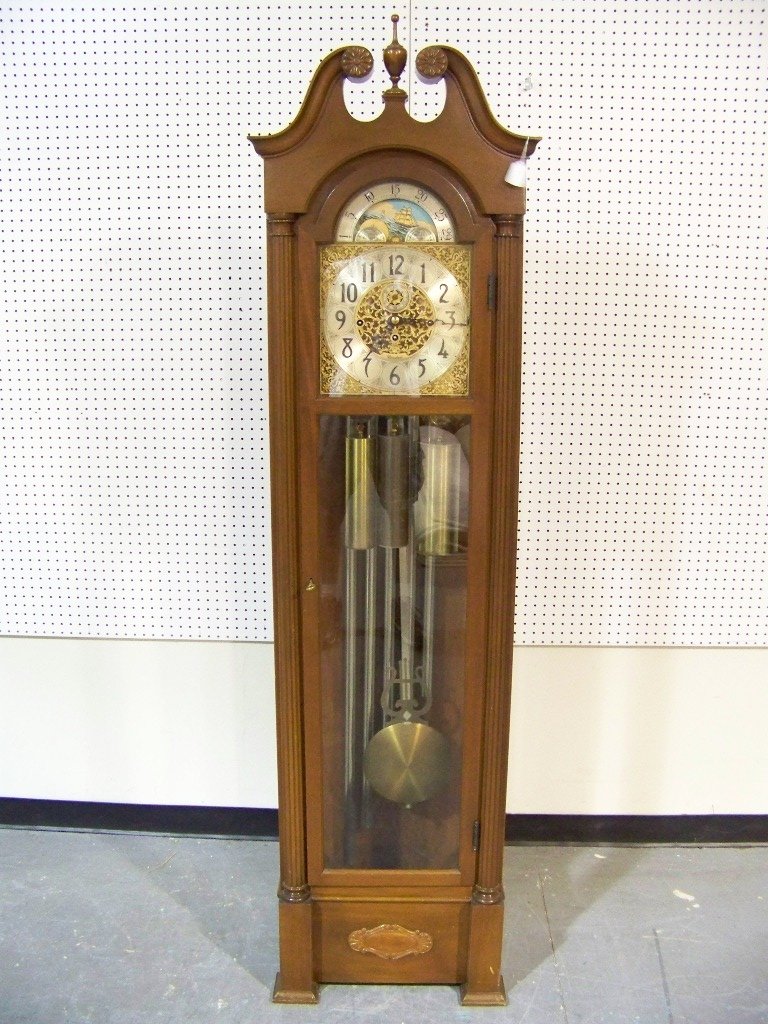 Early Herschede Hall Moon Face 5 Tube G,Father Clock: Early Herschede Hall Moon Face 5 Tube G,Father Clock. Great working 5 tube clock standing 60" tall,21 1/4" wide and 12 1/2" deep.Has key and original paperwork.