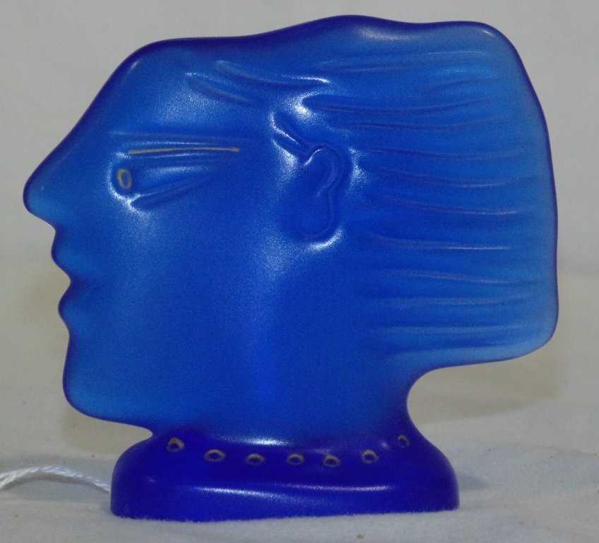 DAUM FRANCE ART DECO SCULPTURE BY "FASSIANOS": DAUM FRENCH GLASS ART DECO STYLE HEAD,PAPERWEIGHT by ARTIST ALEXANDRE FASSIANOS.In a deep blue color.Signed on base and is app.3 5/8" tall and 3 3/4" wide.