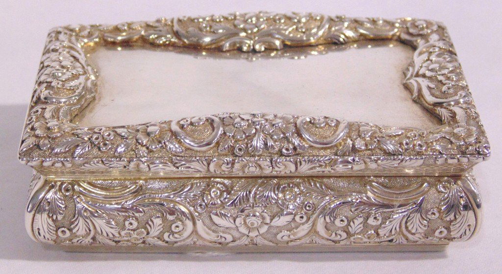 19th C.Silver Gilt Presentation Snuff Box,Nathaniel Mil: 19th C.Silver Gilt Presentation Snuff Box,Nathaniel Mills.Great box with floral applied decorations and machine turned to base.Presented to Adam Brack Boyd of Cherrytrees from John Bond of Stoneridge