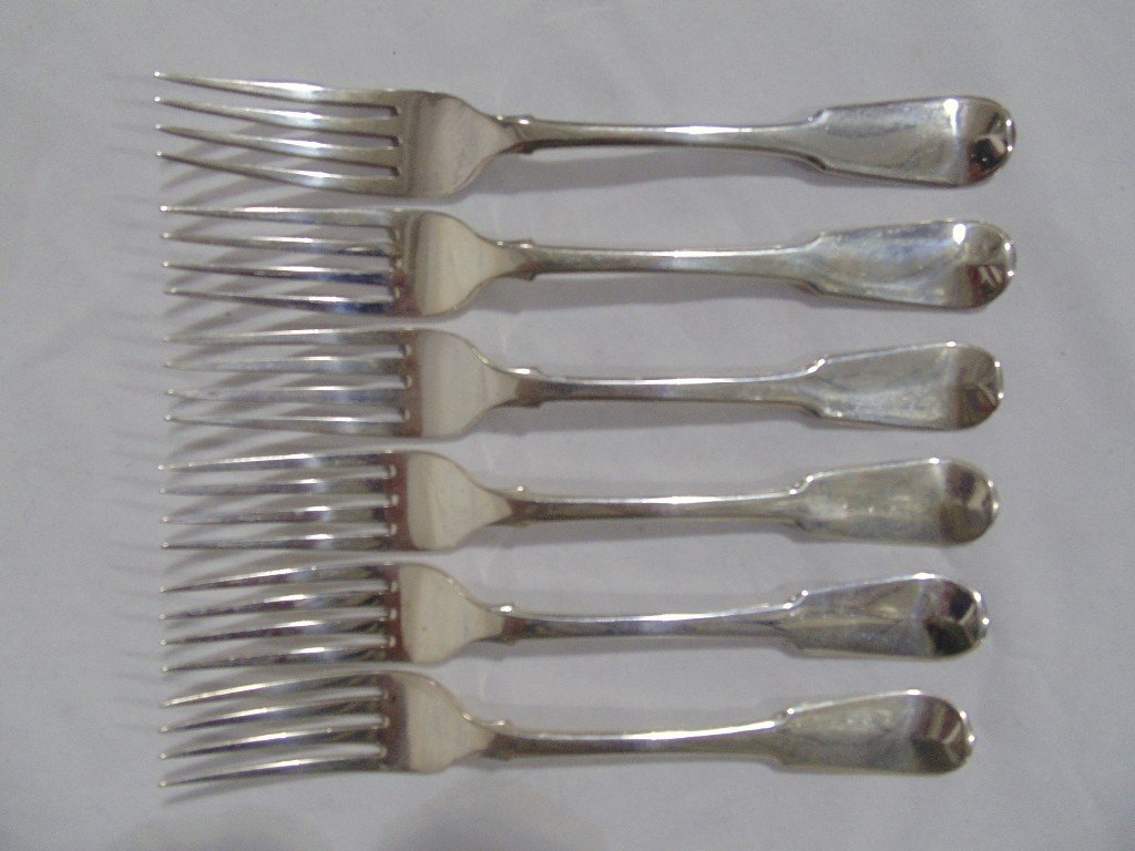 6 George III Sterling Forks Christopher & Thomas Wilkes: 6 George III Sterling Forks Christopher & Thomas Wilkes. Great set of 6 fiddle pattern forks by Christopher & Thomas Wilkes. Each has a crest to verso of each.Each is app.8" long.Weight is 13.77 troy.