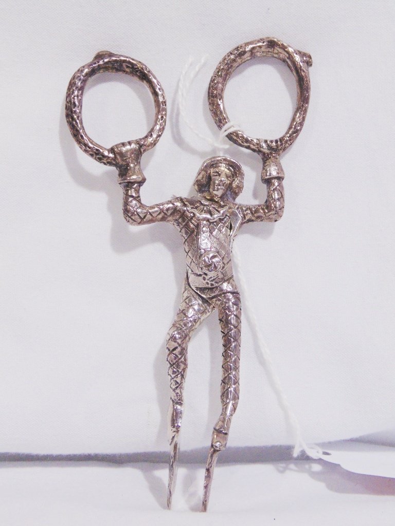 Fine 19th C. Hallmarked Sterling Harlequin Sugar Tong's: Fine 19th C. Hallmarked Sterling Harlequin Sugar Tongs.Hallmarked for Charles Douglas Richard Hanbury-Tracy, Baron Sudeley.5 3/4" long. From the Estate of Neil Letson.