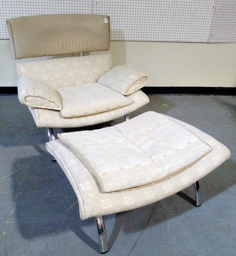 Mid C. Modern Saporiti Lounge Chair & Ottoman: Mid C. Modern Saporiti Lounge Chair & Ottoman. Great chair & ottoman by Saporiti with chair having a swede leather head rest and rest of chair and ottoman in a very modern upholstering.Chair is app.35