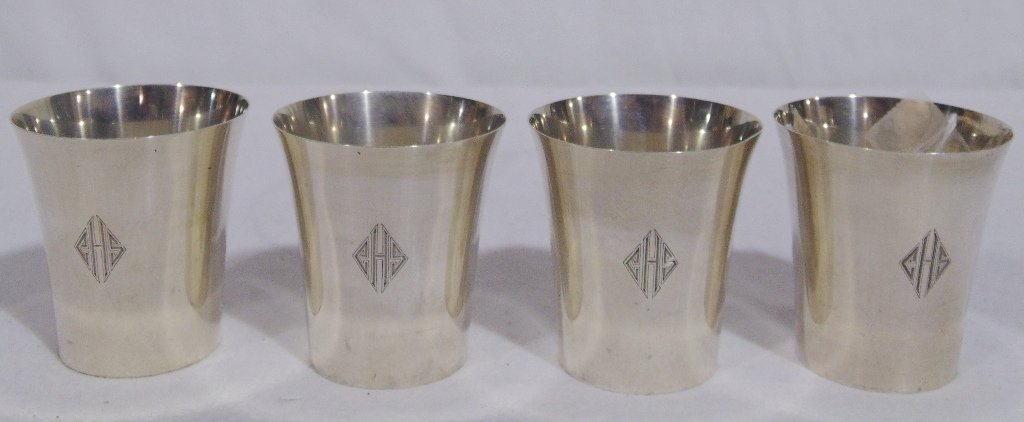 4 Black Star & Frost Sterling Mint Jubilee Cups/ Shot G: 4 Black Star & Frost Sterling Mint Jubilee Cups/ Shot Glasses. Each is app.2 3/8" tall,each with monogram. Weight is 7.01 troy.
