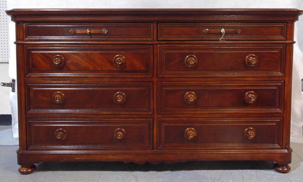 Ralph Lauren 8 Drawer Cherry Mahogany Finnish Dresser May 31