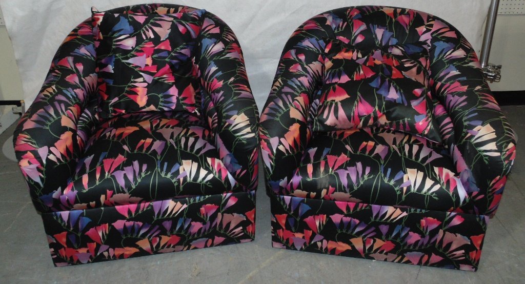 Pair of Mid C. Modern Dunbar Style Swivel Tub Chairs: Pair of Mid C. Modern Dunbar Style Swivel Tub Chairs.Great pair of chairs in a multi colored fabric.Stands 32 1/2" tall,32 1/2" wide and app.34" deep.Each with pillow. Lot # 106A is another matching p