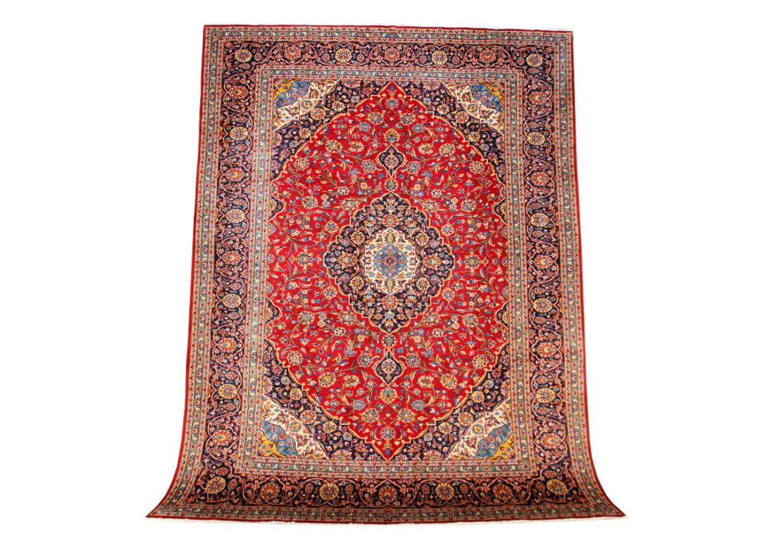 Unreserved,A PERSIAN KASHAN RUG. (1 of 8)