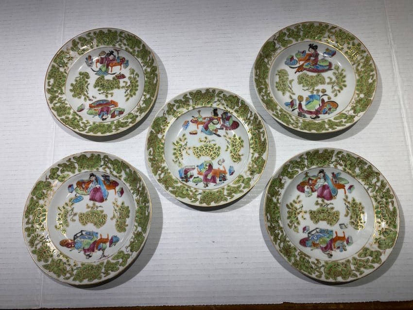 Chinese Export Porcelain plates set of 5 (1 of 5)