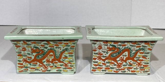 Pair of Chinese porcelain Celadon red dragon Planters with mark (1 of 9)
