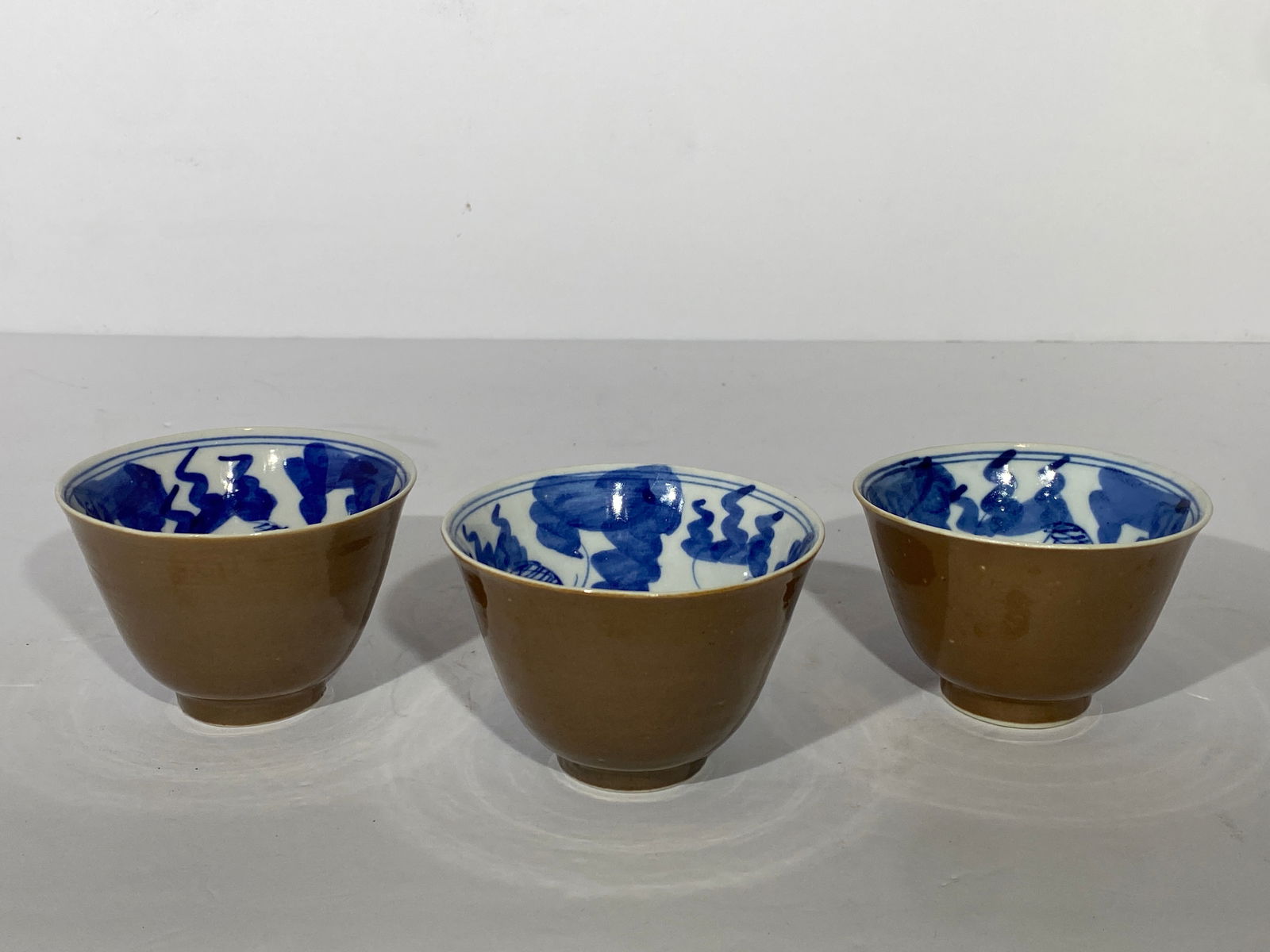 Set of 3 Antique Chinese porcelain Teacups Brown Blue and white glaze (1 of 4)
