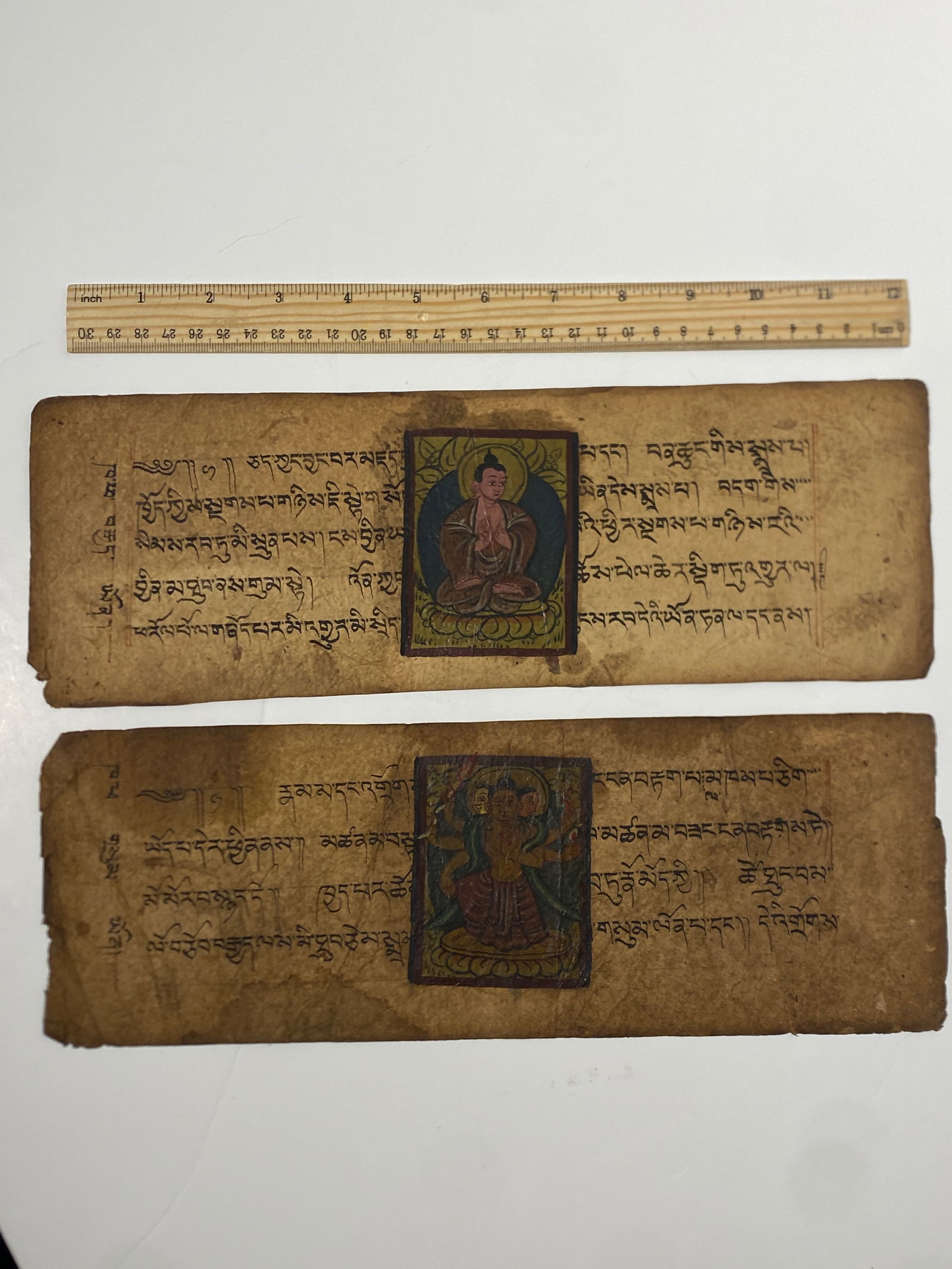 Antique Prayer leafs with paintings: Antique Prayer leafs with paintings