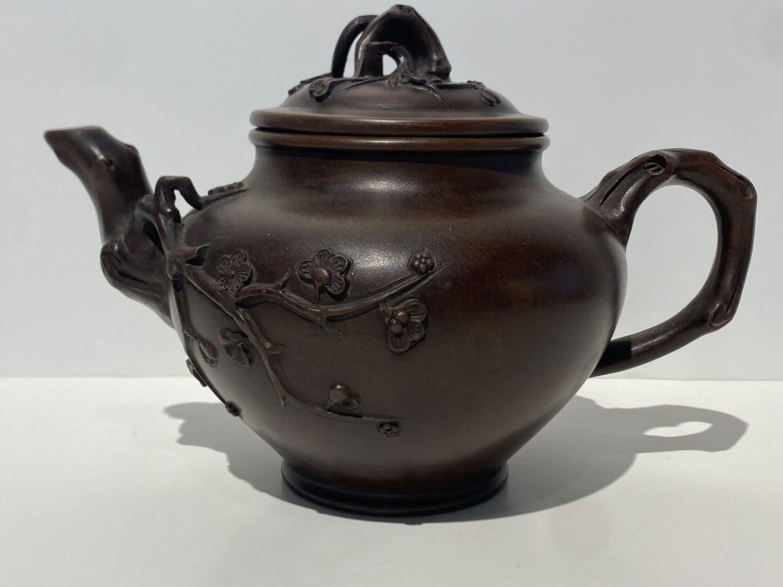 Vintage or Antique Yixing Clay Chinese teapot very well made (1 of 9)