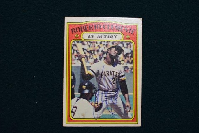 1972 Topps Roberto Clemente signed card! W/ COA (1 of 2)