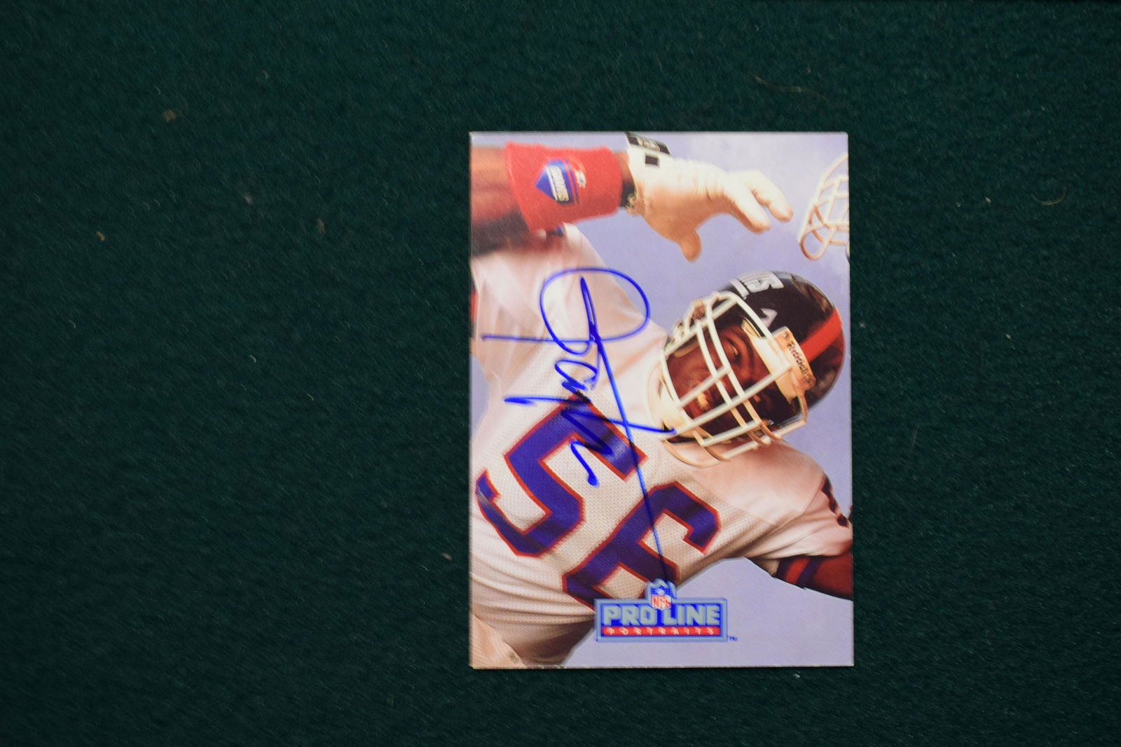 1991 ProLine Lawrence Taylor signed card (1 of 1)