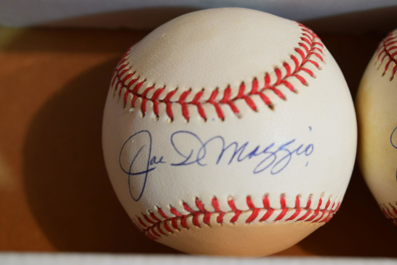 Joe DiMaggio HOFer signed baseball (1 of 1)