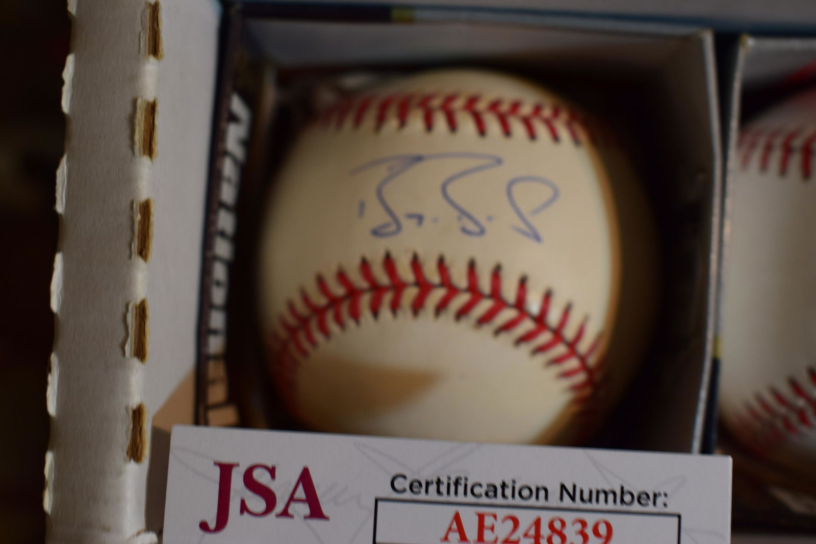 Barry Bonds 500 Home Run hitter signed baseball (1 of 1)