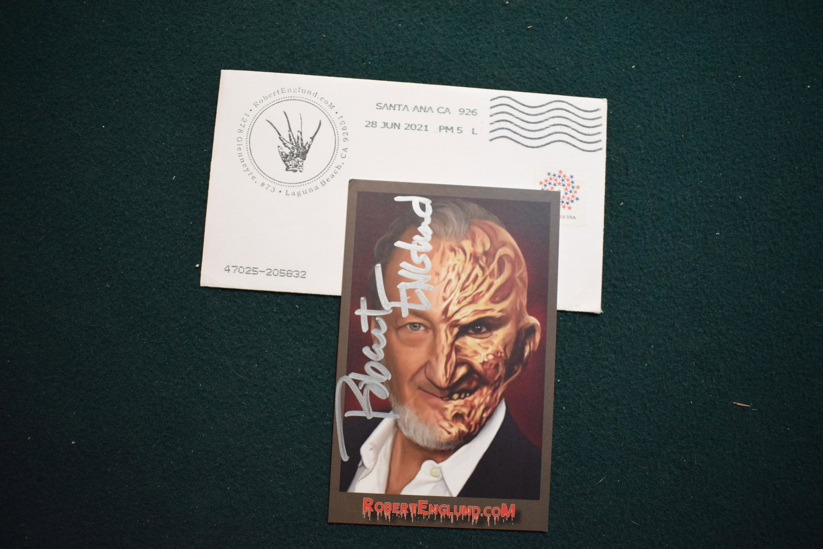 Robert Englund, Freddy Kreuger NIGHTMARE on ELM STREET signed photocard (1 of 1)