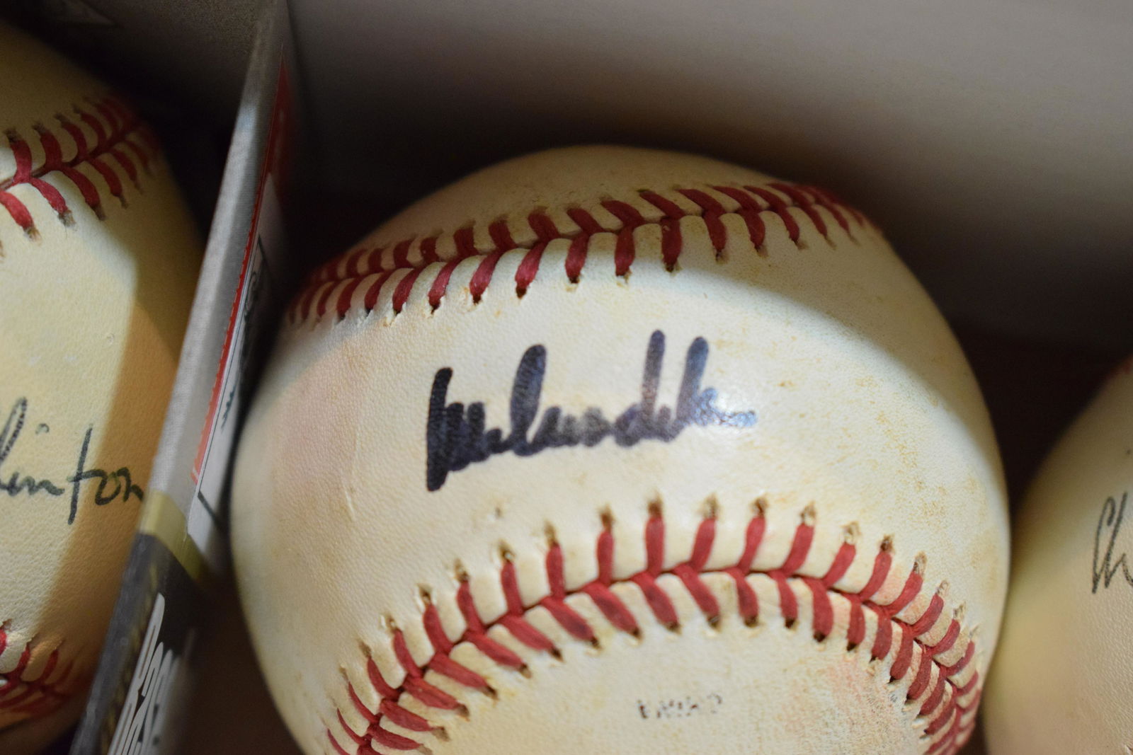 South Africa President Nelson Mandela SIGNED baseball (1 of 1)