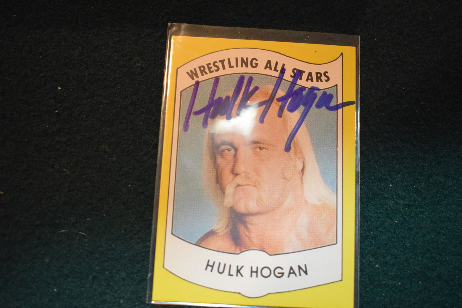 Hulk Hogan signed 1983 Wrestling Stars card (1 of 1)