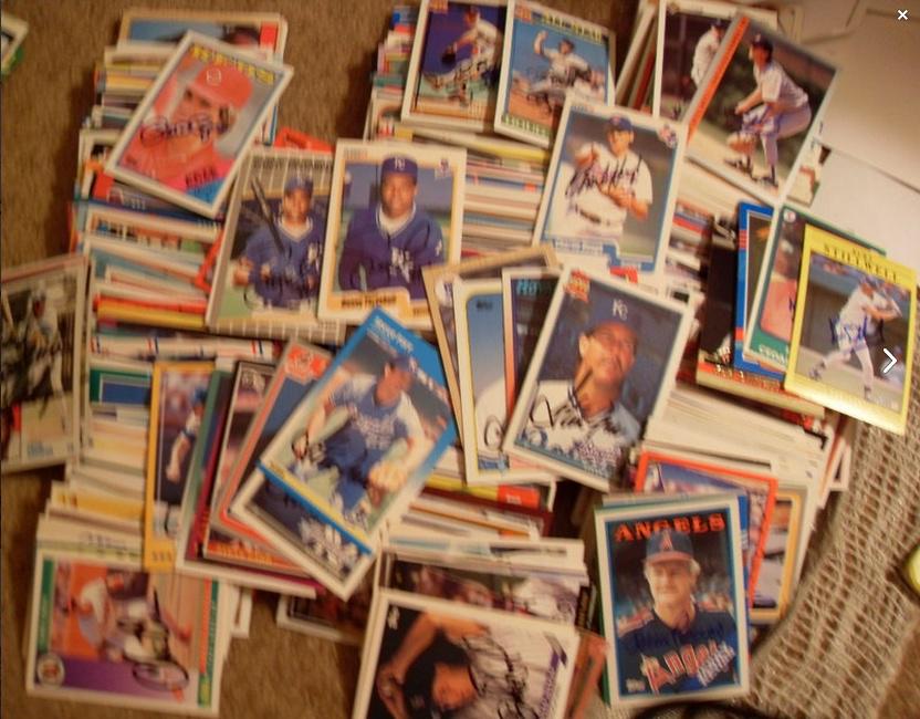 2000s 100 SIGNED MLB baseball cards lot (1 of 1)