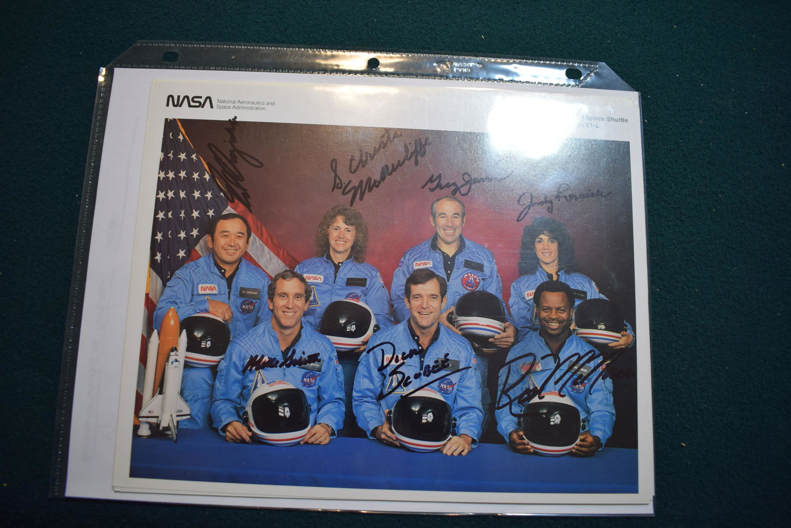 Challenger Shuttle crew signed NASA Lithograph by all 7 w COA (1 of 1)