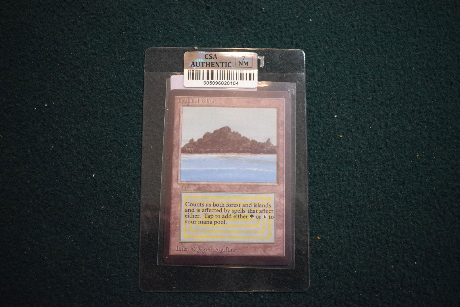 MTG: Beta Tropical Island Magic the Gathering card DUAL LAND. Graded 7 (1 of 2)