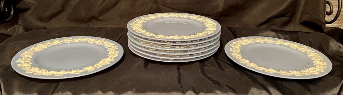 PRISTINE QUEENSWARE ETRURIA BLUE DINNER PLATES BY WEDGWOOD: Wedgwood is a Fine Bone China and Porcelain Pottery Brand that was Founded in 1759 by Josiah Wedgwood, an English Potter and Businessman Based in Burslem, Staffordshire. Remembered as the â€œFathe