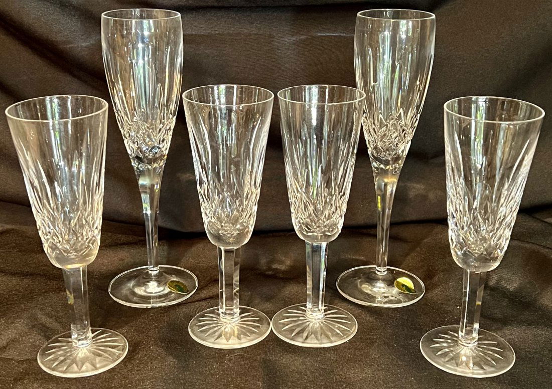 STUNNING WATERFORD FLUTED CHAMPAGNE AND CORDIAL/APERTIF GLASSES (1 of 11)