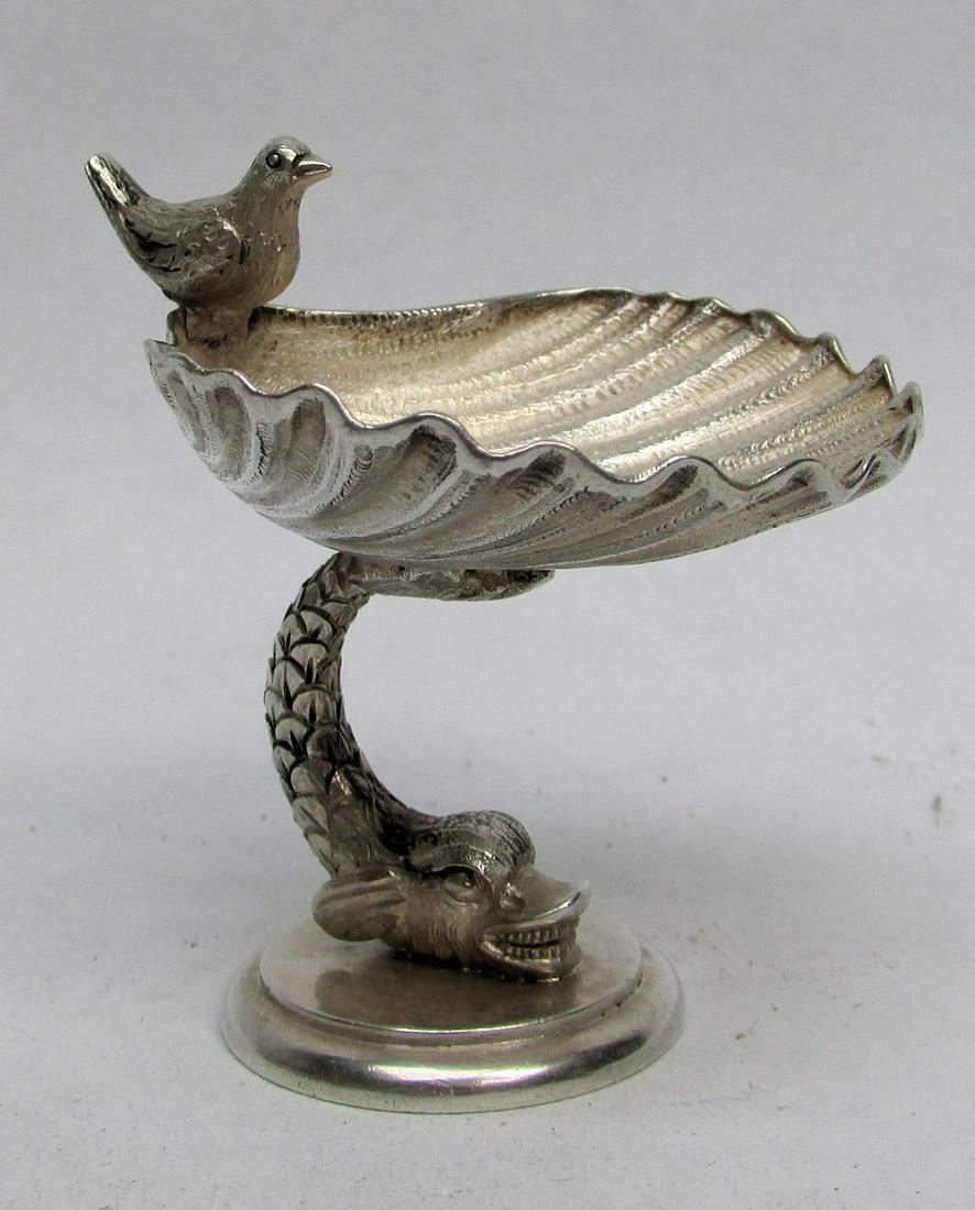 Vintage handwork bowl salt plate silver cup rare: Vintage dolphin silver mini bird bath salt dish. Made of .800 - 925 silver (unmarked, chemically tested). Weighs 51.7 grams (1.8 oz). Size: sits 2.25 inch tall x 2 inch across (57 x 51 mm). Condition
