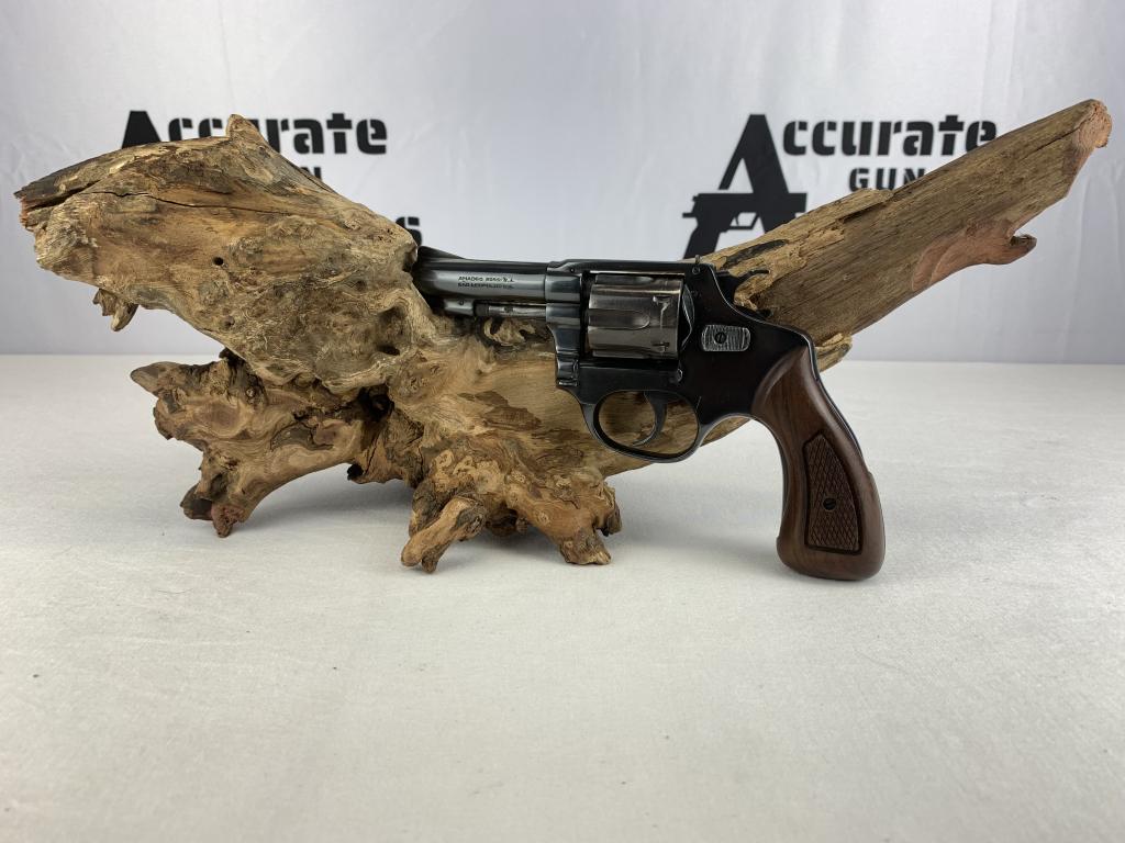 Rossi M70 .22 LR: With an overall length of 7.5", this Interarms Rossi M70 features a six shot cylinder, wooden grips that are in excellent condition, ramp front sight and static rear sight and shows normal signs of us