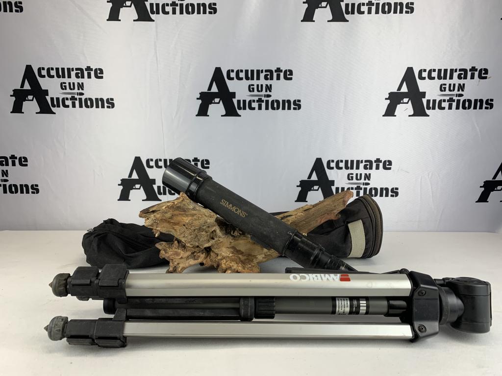 Simmons Model #1200: Simmons Spotting Scope Model 1200 Zoom Compact 15-45x coated optics with carry case and tripod. Please see the photos.