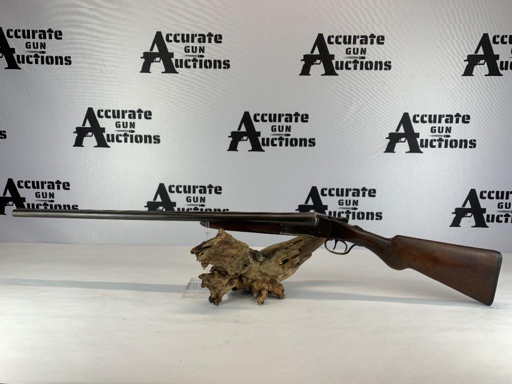 Lefever Arms Nitro Special 16GA: Made by Ithaca Gun company, SN indicates 1922-23 production date. With an overall length of 44.25" this SXS 16 GA has a beaded front sight. The stock shows a little wear and tear. good for its age. Ev