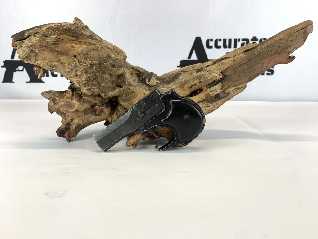 High Standard Derringer 22: Rare high standard .22 magnum. Highly concealable configuration for self defense. Designed to shoot from inside the wallet through a trigger finger hole. Please see photos.