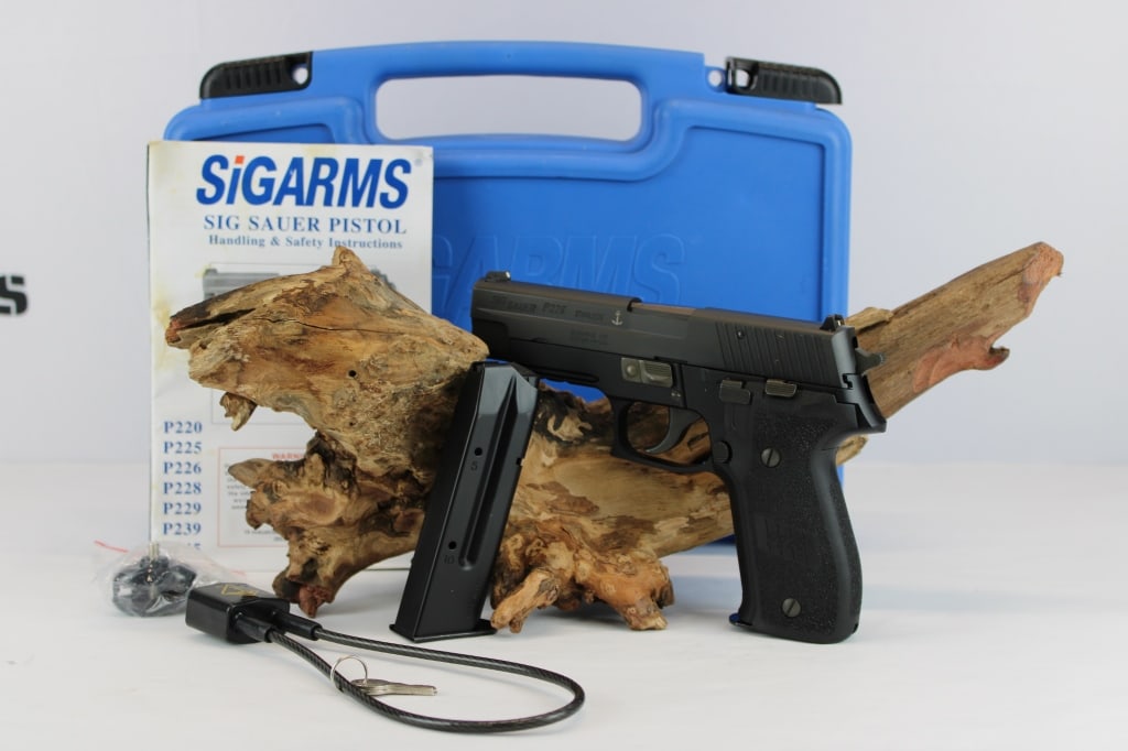 Sig Sauer P226 Navy SEALs Edition 9mm: The P226 is the pistol that set the standard by which all other combat handguns are measured. It is used by the U.S. Navy SEALs, federal agents, and numerous law enforcement agencies across the countr