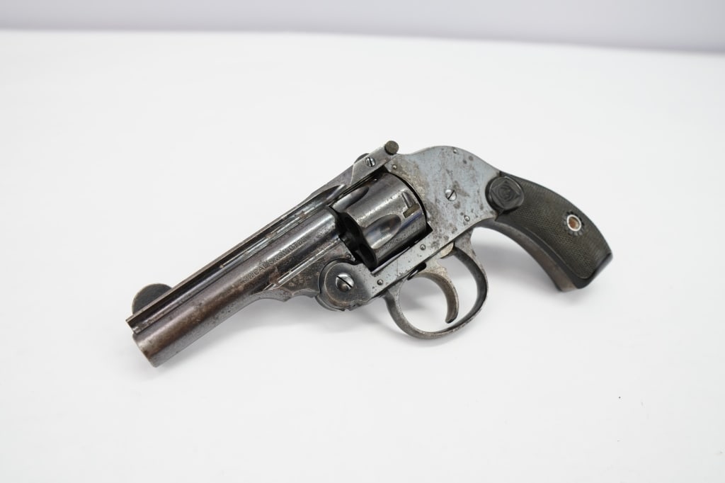 Harrington & Richardson Top Break .32 S&W: Break open revolvers don't have to be a thing of the past. Don't miss this Harrington and Richardson break open revolver chambered in .32 S&W. This double action revolver features a 3" barrel and is i