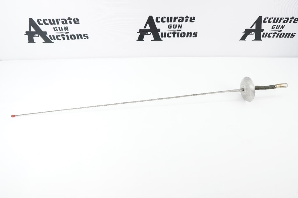 Fencing sword silver: Santelli NYC 35.5 blade. Please see photos