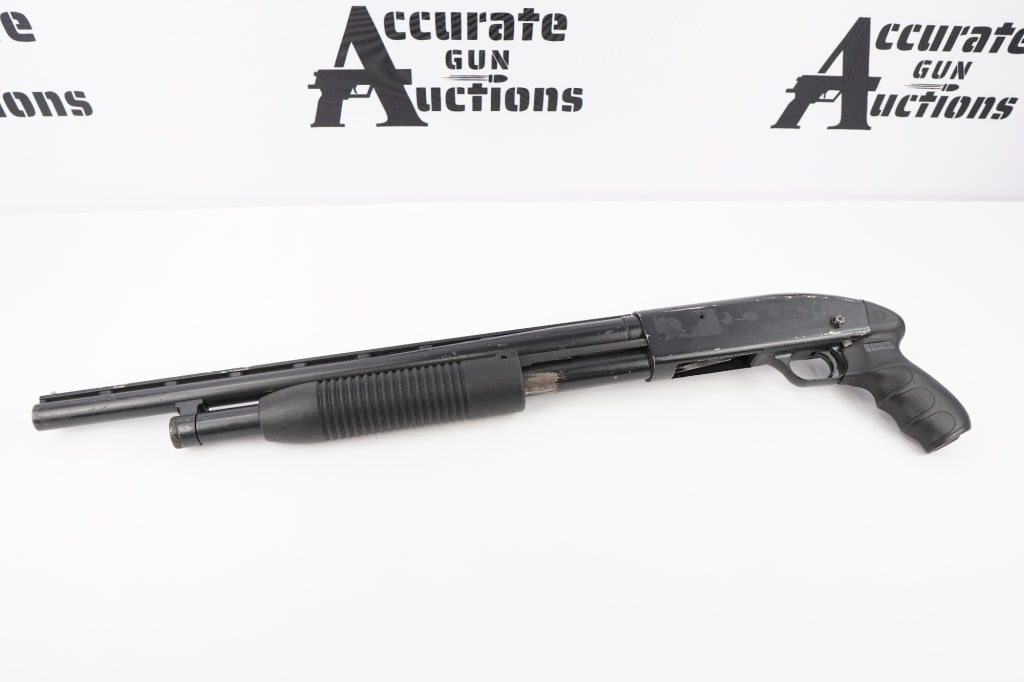 Mossberg 500A 12 GA: The Mossberg 500 offers hunters a rugged, highly functional Pump-Action Shotgun at a value price. Military and law enforcement have accepted the Mossberg 500 pump shotgun for its simplistic design and