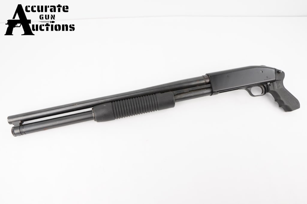 Mossberg 500A 12 GA: The Mossberg 500A was introduced in 1974. The Mossberg 500A is an updated version of the original Mossberg 500. This Shotgun is Chambered in 12GA and features a Full tube magazine and a 21? Barrel. Th