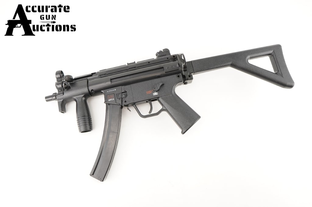H&K MP5 K .177/4.5mm: CO2 Clone of HK Mp5. Appears to function as designed. Please see photos.