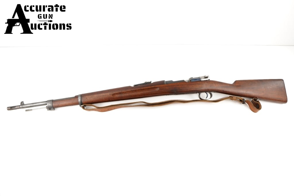 Waffenfabrik Mauser M38 6.5x55mm: All numbers matching Model 96-38. Featuring a 25 inch barrel in shiny condition. This firearm is in very good condition. Manufactured by Mauser in 1900. On the rarer side, as only roughly 30,000 Model