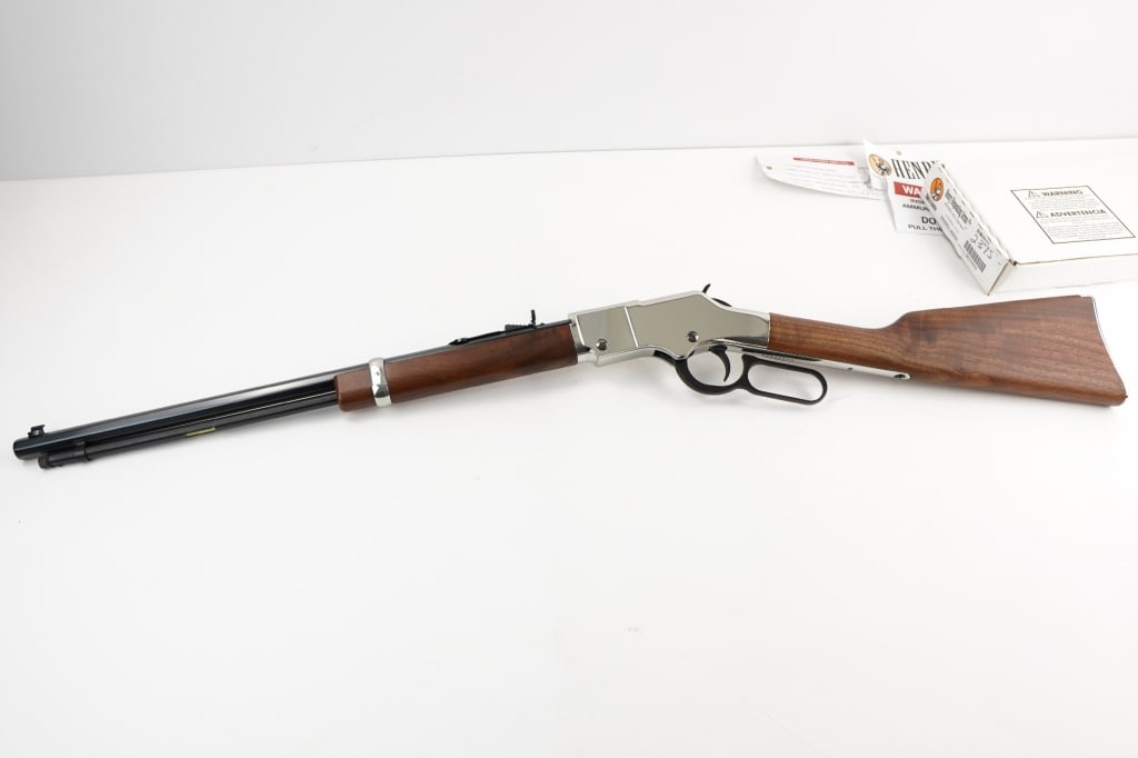 Henry Repeating Arms Silver Boy" .22 Short/L/LR: This Henry Golden boy Silver model H004S is chambered in .22 S/L/LR and features a 20? Octagon Blued Steel barrel, Nickel Plated Receiver and buttplate, Fully Adj. Semi-Buckhorn w/ Diamond Insert rear