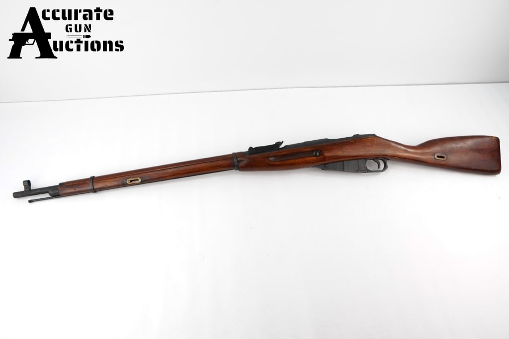 Mosin/Nagnt M91/30 7.62x54R: This M91/30 is Russian made and imported by CAI. The rifle is chambered in 7.62x54R and features a 28 inch barrel. This Rifle has No Bolt Although all Parts Appear to be original . This Rifle is in ve