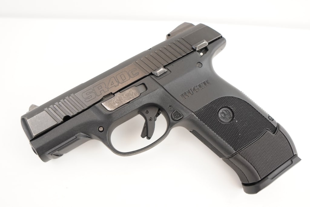 Ruger SR40c 40 S&W: The Ruger SR40c is the compact version of the recoil reducing, striker-fired SR40 pistol, one of the slimmest and most ergonomic full-sized .40 caliber pistols on the market today. The SR40C is based 