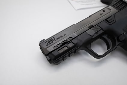 Smith & Wesson 9 Sheild EZ 9mm Luger