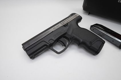 Steyr M40-A1 .40 S&W