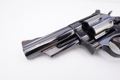 Smith & Wesson 29-2 .44 Mag