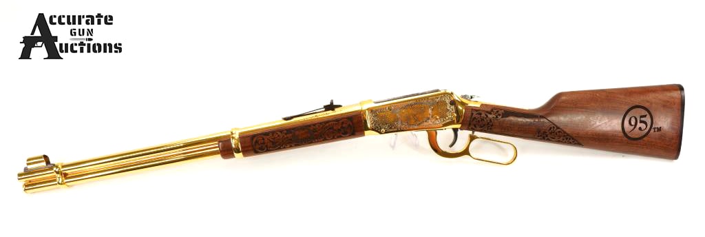 Winchester 94AE 30-30: Make: Winchester Model: 94AE Caliber: 30-30 Action: Lever Barrel: 20 Bore: Bright Serial # 6183262 Condition: Excellent The "America Remembers" Winchester Model 94(officially licensed by the United