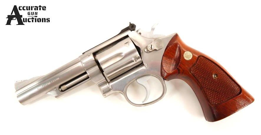 Smith & Wesson 66-1 357 Magnum: Make: Smith & Wesson Model: 66-1 Caliber: 357 Magnum Action: DA Barrel: 4 Bore: Shiny Serial # 43K3551 Condition: Very Good This Smith & Wesson Model 66-1 is a medium K-frame .357 Magnum revolver that