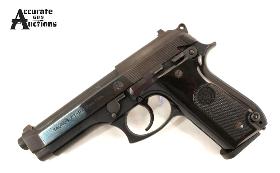 Taurus PT 92 "Police Issue" 9mm (1 of 19)