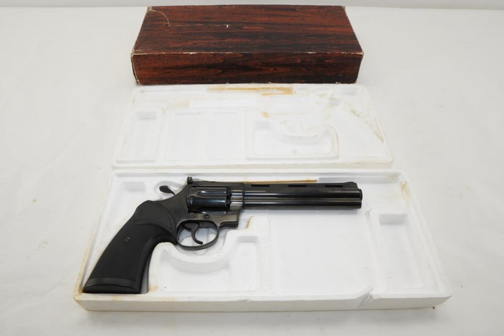 Colt Diamondback (1978) .22LR - 15