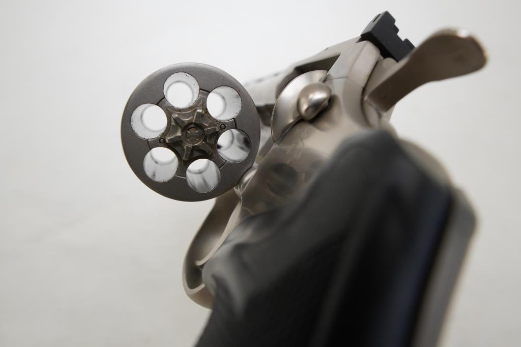Colt Python Revolver (1980) .357 Mag - 14